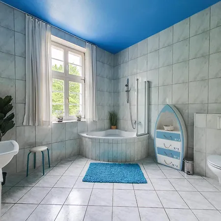 Nyaraló Deutsche Ostseevilla - Grosse Mit Sauna, Spielplatz, Pkw-stellplaetze, Grosser Garten *