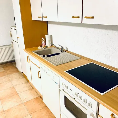 Deutsche Ostseevilla - Grosse Mit Sauna, Spielplatz, Pkw-stellplaetze, Grosser Garten Ρόστοκ