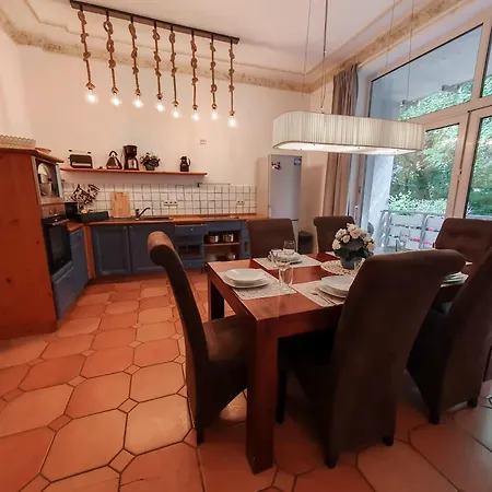 Deutsche Ostseevilla - Grosse Mit Sauna, Spielplatz, Pkw-stellplaetze, Grosser Garten Nyaraló *