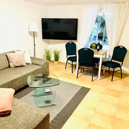 Σπίτι διακοπών Deutsche Ostseevilla - Grosse Mit Sauna, Spielplatz, Pkw-stellplaetze, Grosser Garten Ρόστοκ